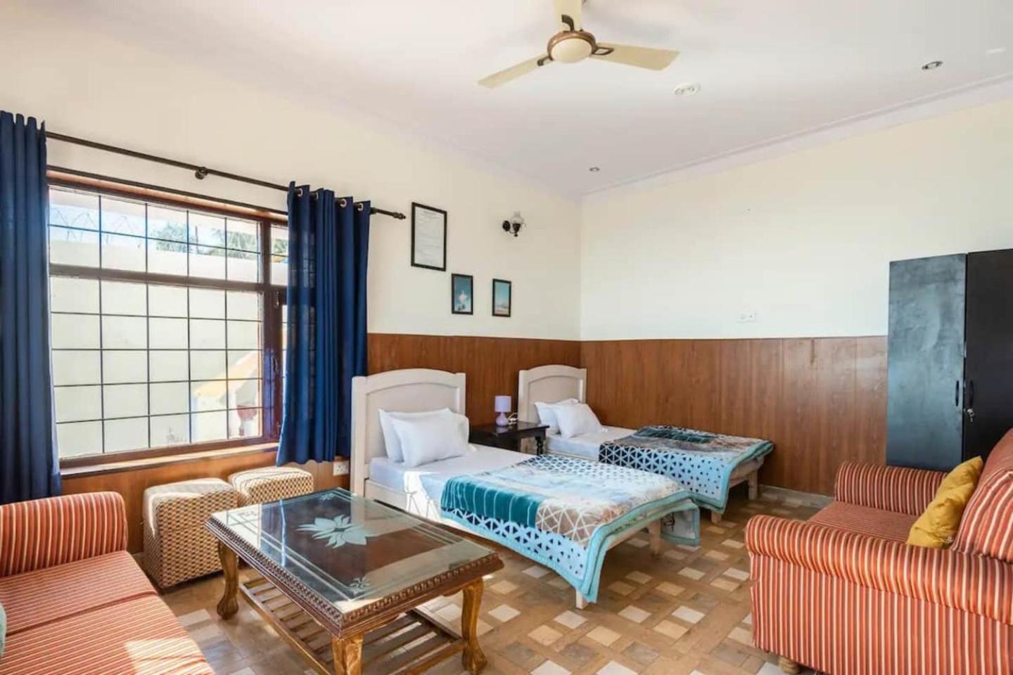 Deodar Cottage ムスーリー エクステリア 写真