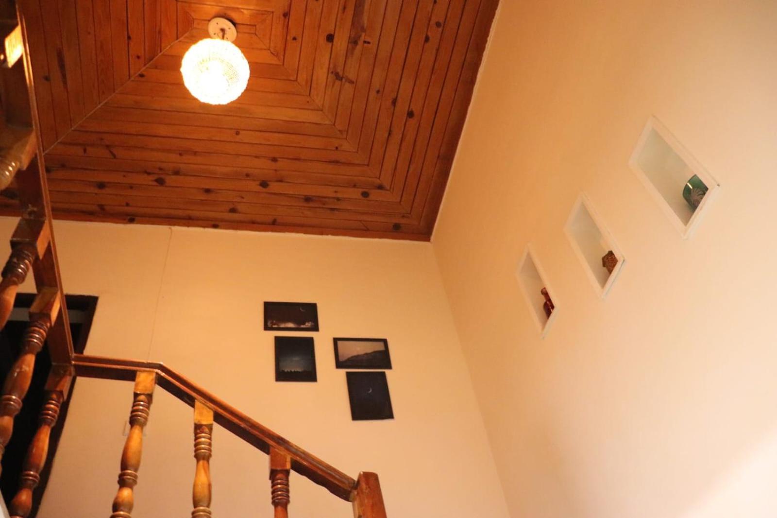 Deodar Cottage ムスーリー エクステリア 写真